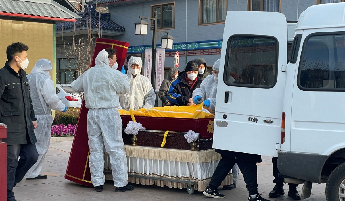 Chinese Crematoriums Struggle as COVID Spreads